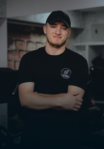 Victor Vasilică — antrenor personal cu 4 ani experiență